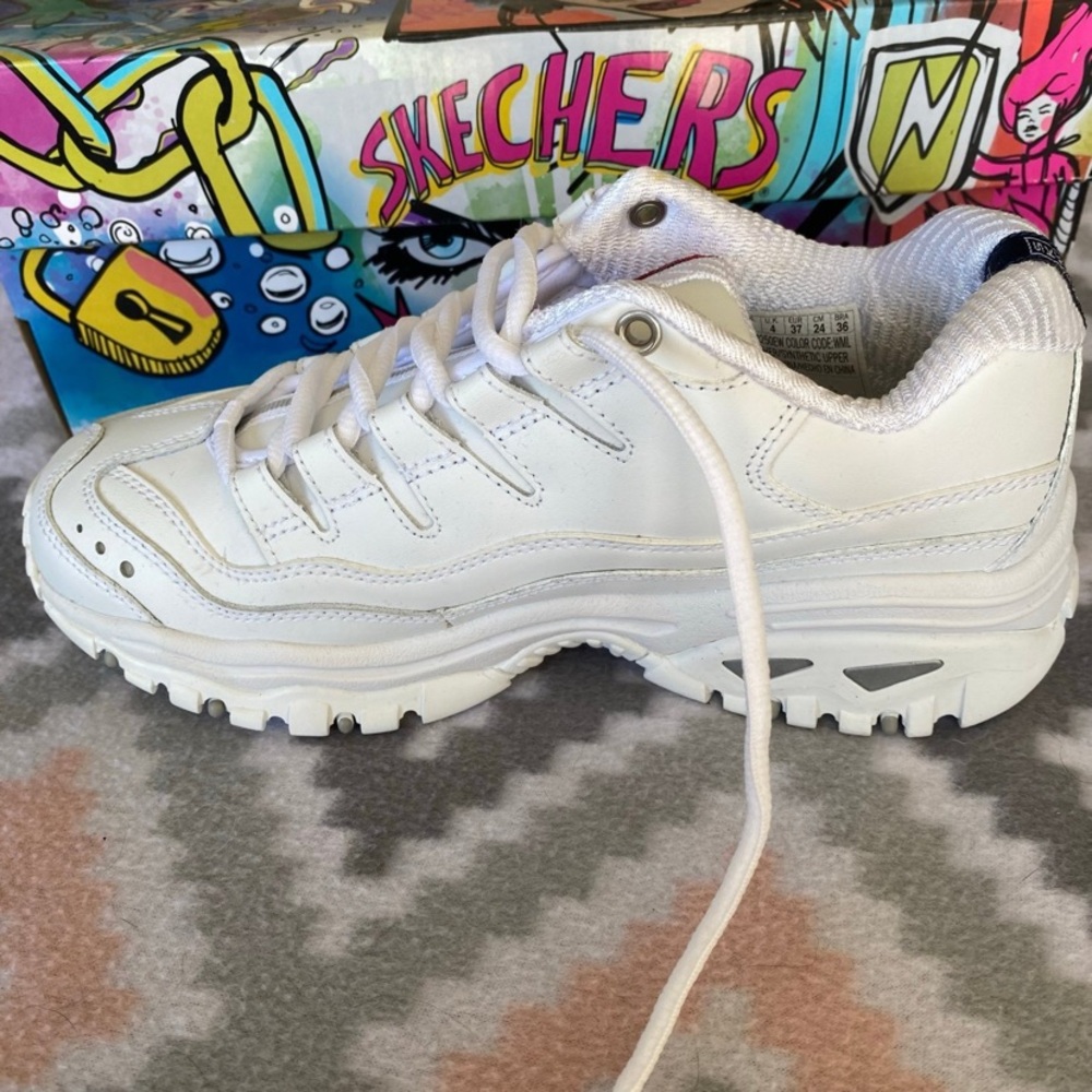 Sketchers Sports Energy White Sneakers